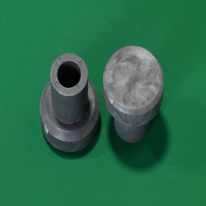 F 711 cap