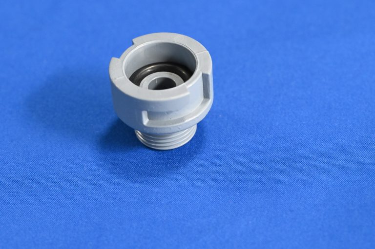 F002