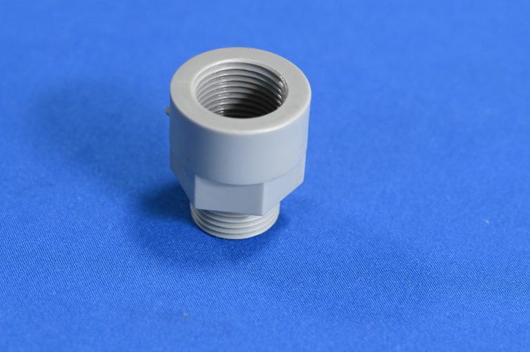 F004