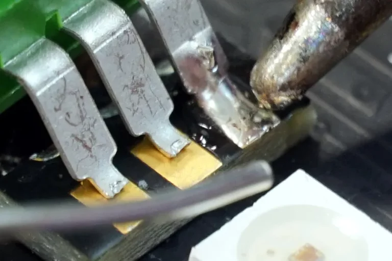 Avoiding Common Errors in PCB Manufacturing_featured